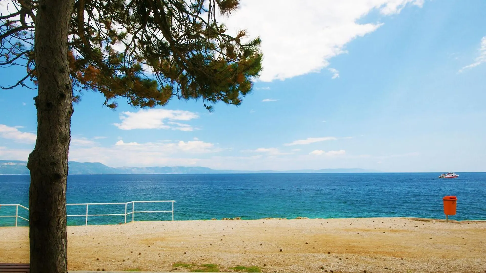 Villa Macarinka, A Luxurious, Private Villa Minutes From The Beach Ubasico