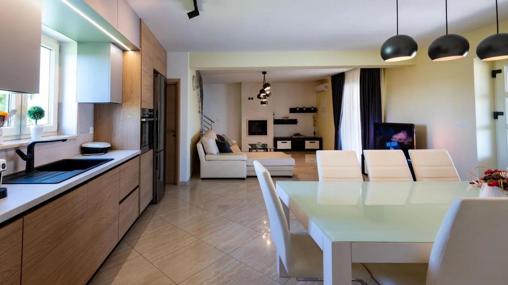 Hébergement de vacances Villa Macarinka, A Luxurious, Private Villa Minutes From The Beach Ubasico Croatie